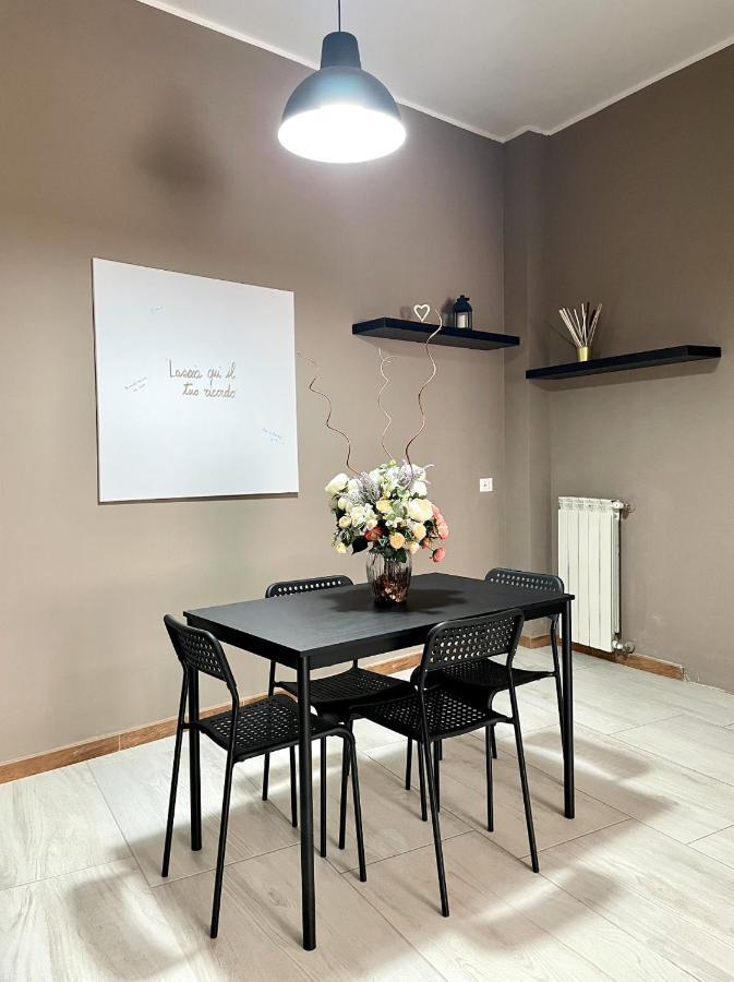Grey Apartment Caiazzo Екстериор снимка